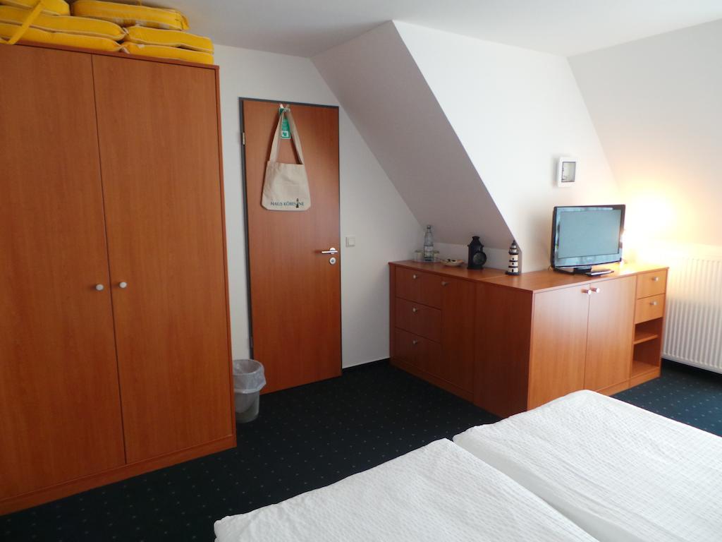 Haus Koebesine Hotel Juist Bilik gambar